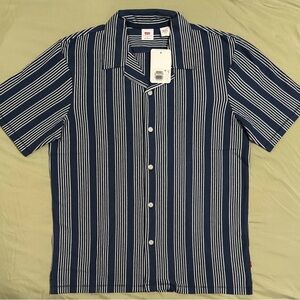 Levi's Knit Camp Shirt - Short Sleeve Button Down Men's Small (21 inch PtP) NWT